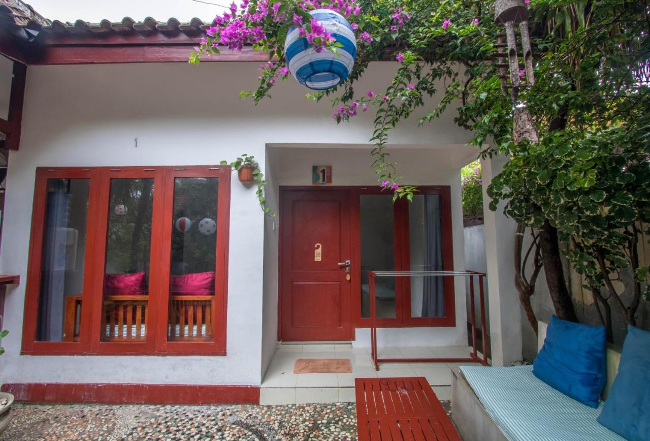 Aaliku Bungalows Gili Trawangan Exterior photo